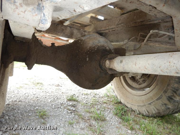 image for item DB8292 1973 Ford 700 feed mixer truck