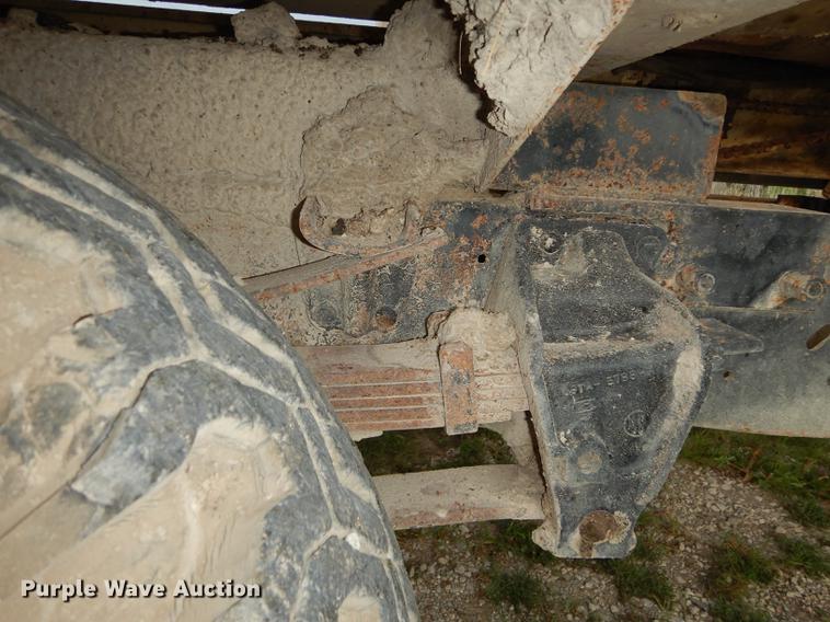 image for item DB8292 1973 Ford 700 feed mixer truck