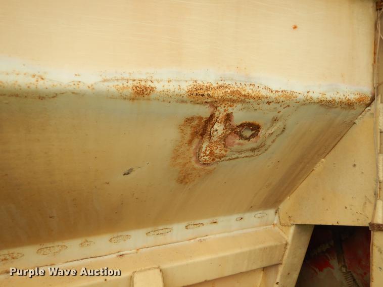 image for item DB8292 1973 Ford 700 feed mixer truck