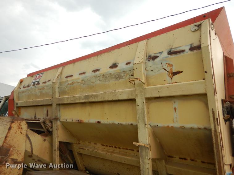 image for item DB8292 1973 Ford 700 feed mixer truck