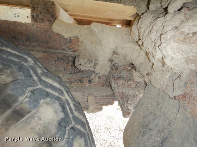 image for item DB8292 1973 Ford 700 feed mixer truck