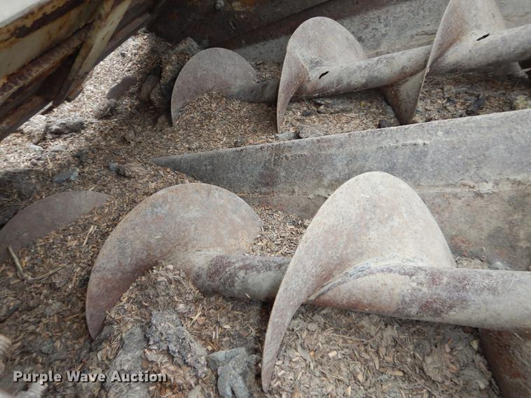 image for item DB8292 1973 Ford 700 feed mixer truck