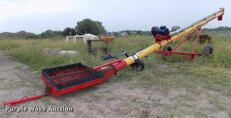 image for item DB8627 Westfield WR80-26 grain auger