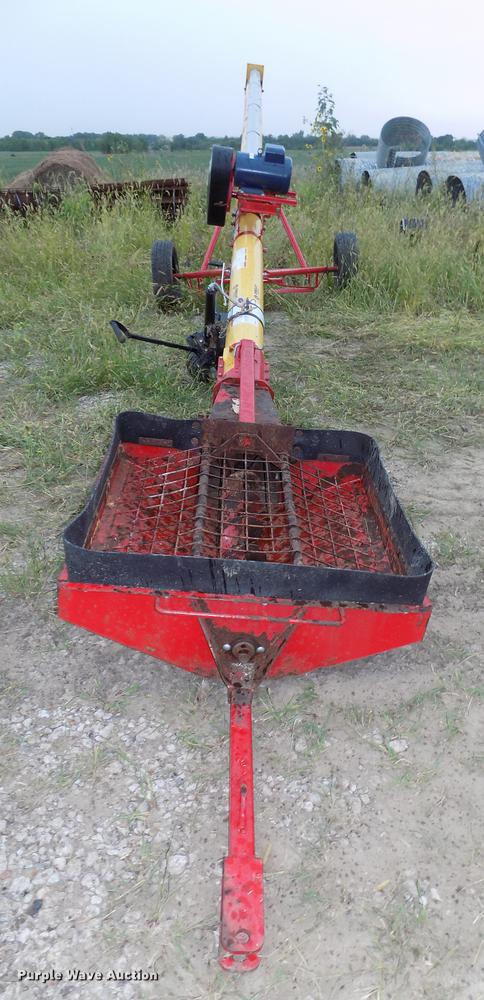 image for item DB8627 Westfield WR80-26 grain auger