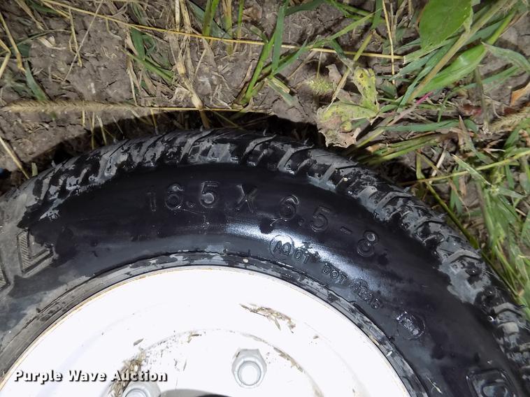 image for item DB8627 Westfield WR80-26 grain auger