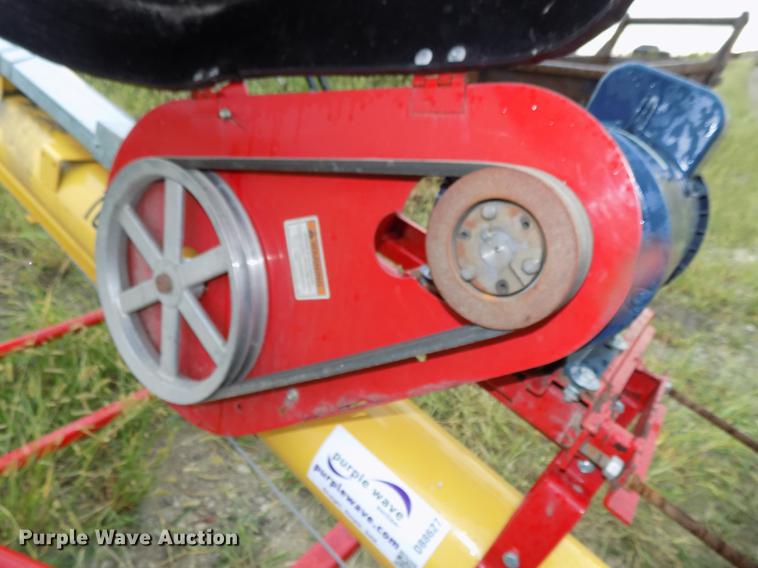 image for item DB8627 Westfield WR80-26 grain auger
