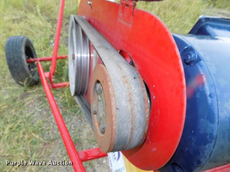 image for item DB8627 Westfield WR80-26 grain auger