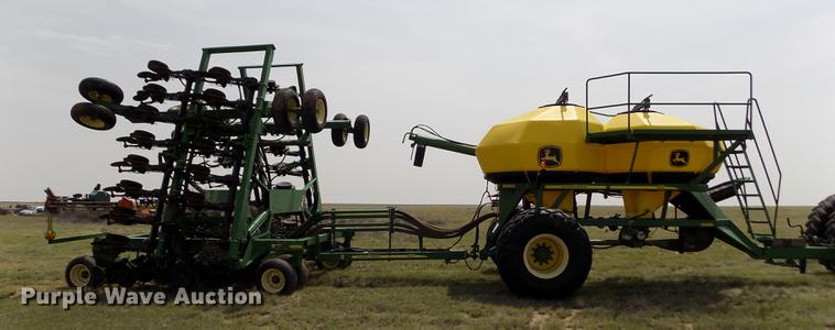 image for item DB9136 2003 John Deere 1890 no-till air seeder