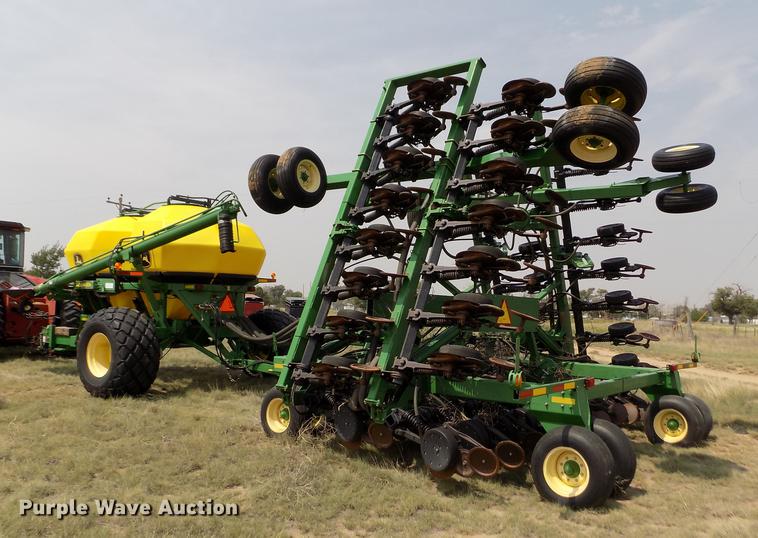 image for item DB9136 2003 John Deere 1890 no-till air seeder