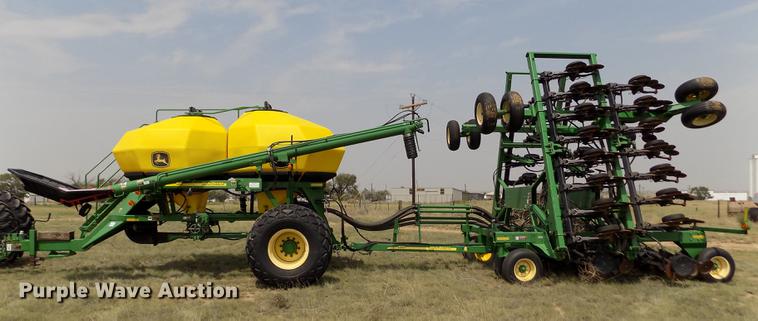 image for item DB9136 2003 John Deere 1890 no-till air seeder