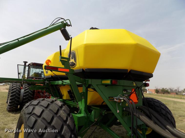 image for item DB9136 2003 John Deere 1890 no-till air seeder