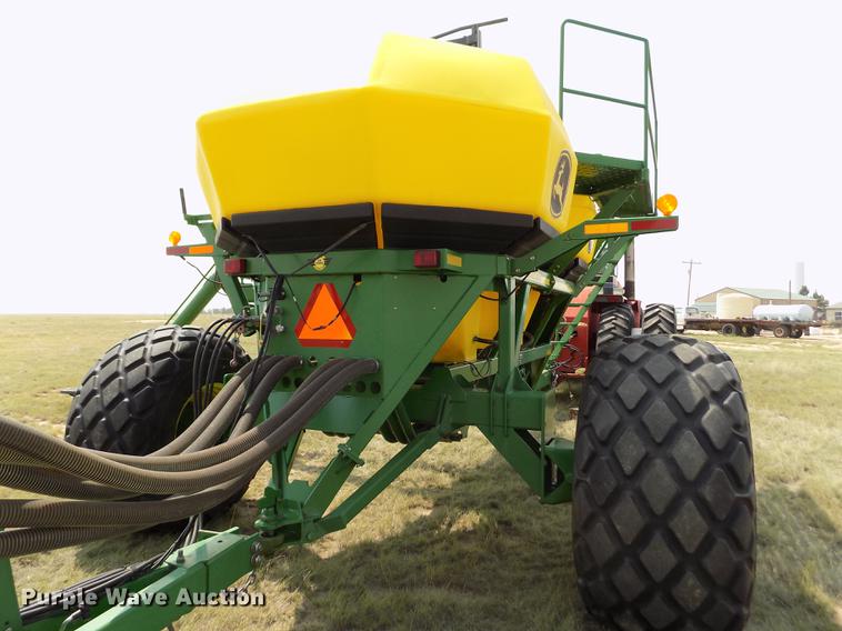 image for item DB9136 2003 John Deere 1890 no-till air seeder