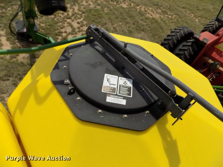 image for item DB9136 2003 John Deere 1890 no-till air seeder