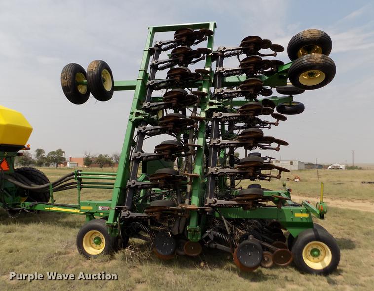 image for item DB9136 2003 John Deere 1890 no-till air seeder