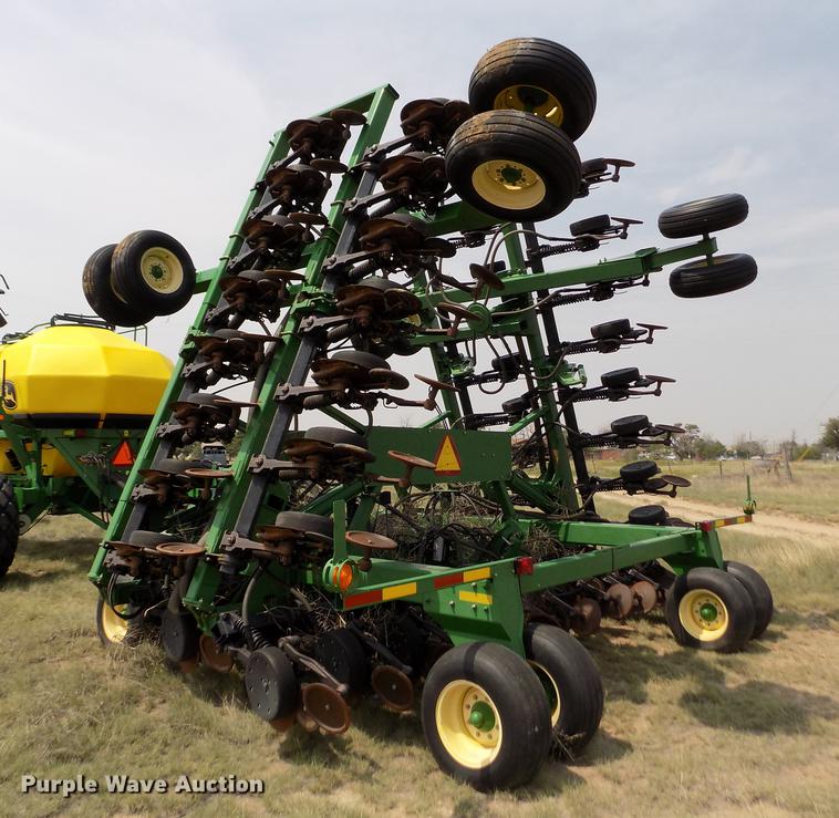 image for item DB9136 2003 John Deere 1890 no-till air seeder