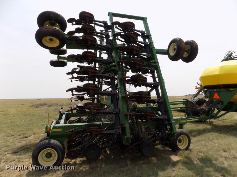 image for item DB9136 2003 John Deere 1890 no-till air seeder