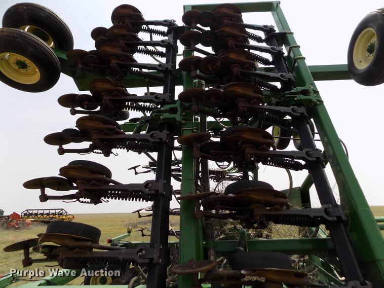 image for item DB9136 2003 John Deere 1890 no-till air seeder