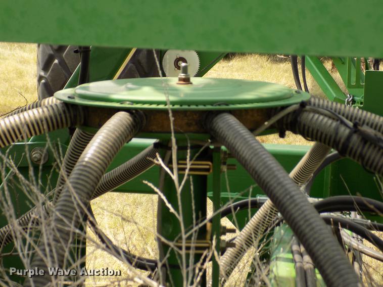 image for item DB9136 2003 John Deere 1890 no-till air seeder