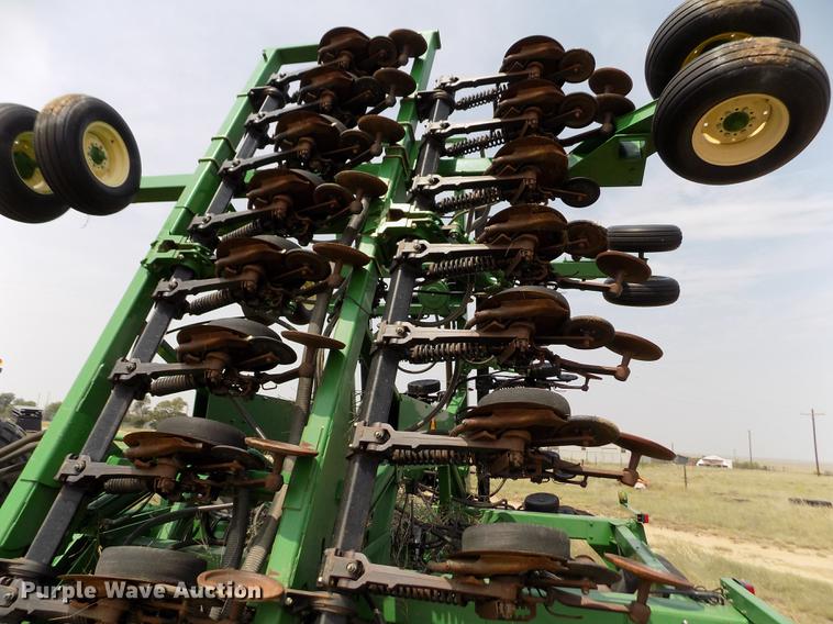 image for item DB9136 2003 John Deere 1890 no-till air seeder