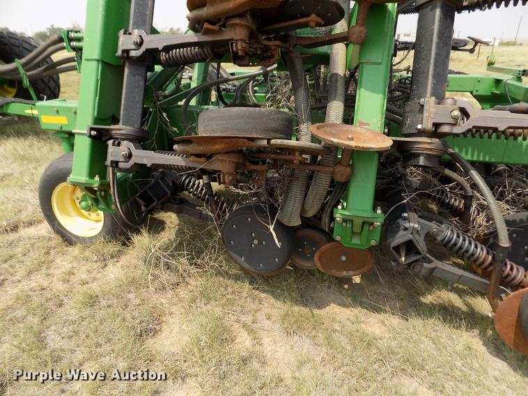 image for item DB9136 2003 John Deere 1890 no-till air seeder