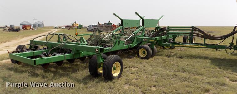 image for item DB9136 2003 John Deere 1890 no-till air seeder
