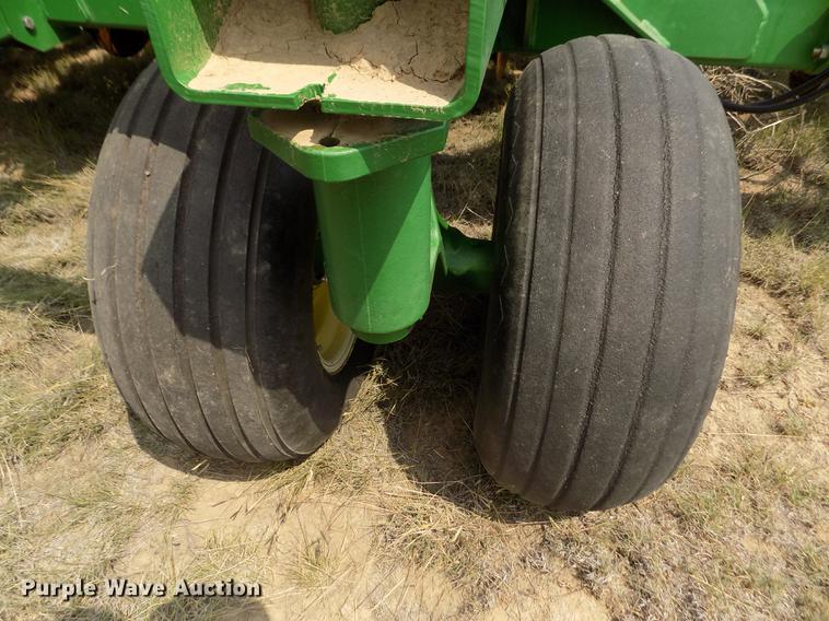 image for item DB9136 2003 John Deere 1890 no-till air seeder