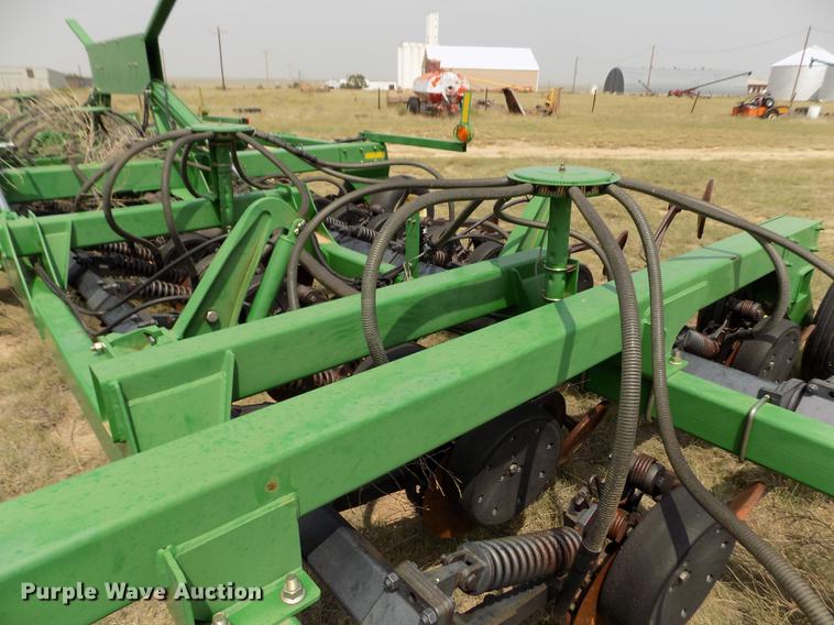 image for item DB9136 2003 John Deere 1890 no-till air seeder