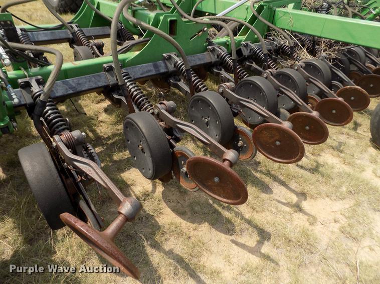 image for item DB9136 2003 John Deere 1890 no-till air seeder