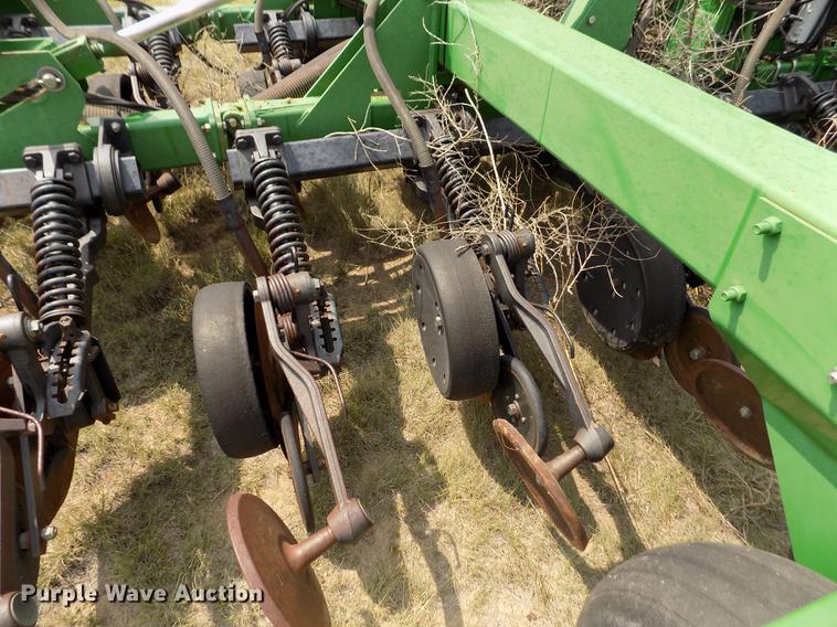 image for item DB9136 2003 John Deere 1890 no-till air seeder