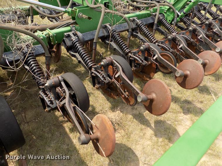 image for item DB9136 2003 John Deere 1890 no-till air seeder