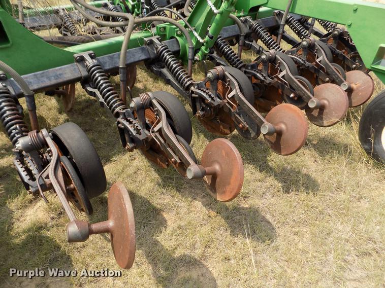 image for item DB9136 2003 John Deere 1890 no-till air seeder
