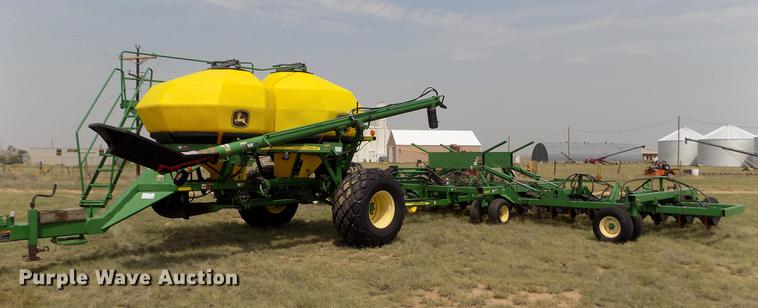 image for item DB9136 2003 John Deere 1890 no-till air seeder
