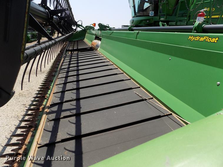 image for item DB9183 2010 John Deere 635D rigid draper head