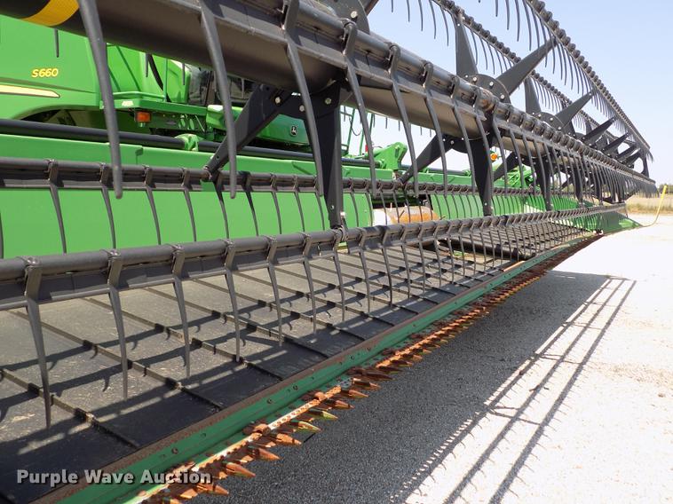 image for item DB9183 2010 John Deere 635D rigid draper head