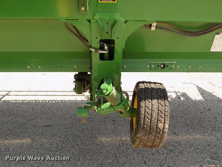image for item DB9183 2010 John Deere 635D rigid draper head