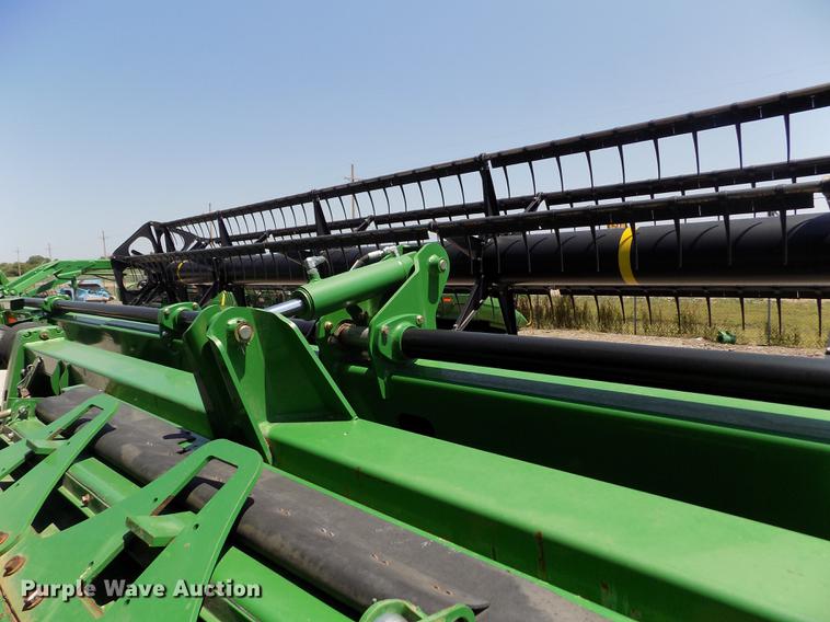 image for item DB9183 2010 John Deere 635D rigid draper head