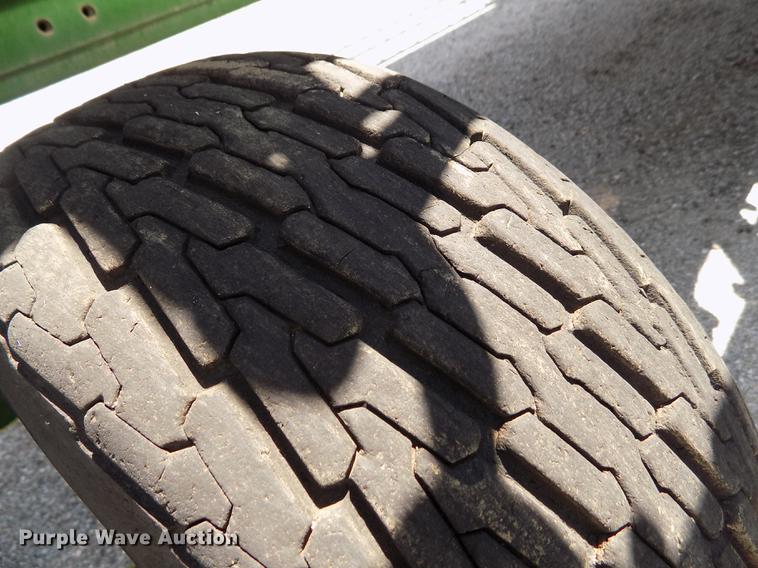 image for item DB9183 2010 John Deere 635D rigid draper head