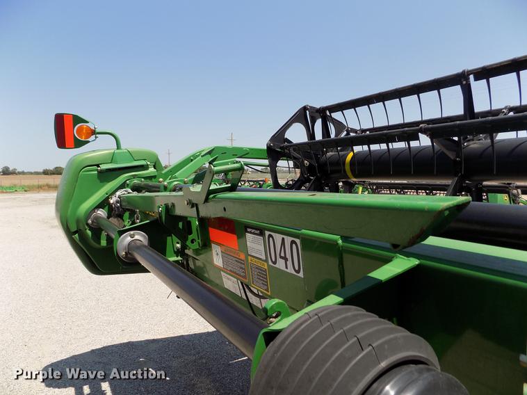 image for item DB9183 2010 John Deere 635D rigid draper head