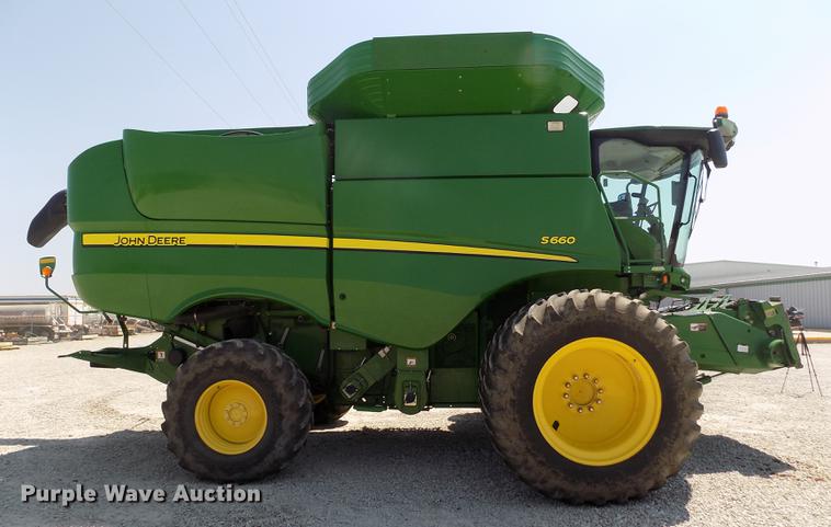 image for item DB9184 2013 John Deere S660 STS combine
