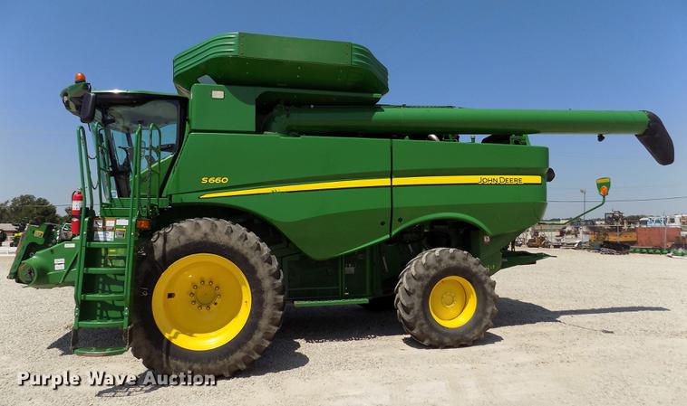 image for item DB9184 2013 John Deere S660 STS combine