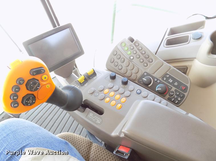 image for item DB9184 2013 John Deere S660 STS combine