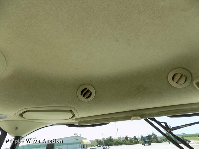 image for item DB9184 2013 John Deere S660 STS combine