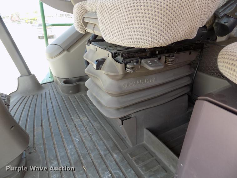 image for item DB9184 2013 John Deere S660 STS combine