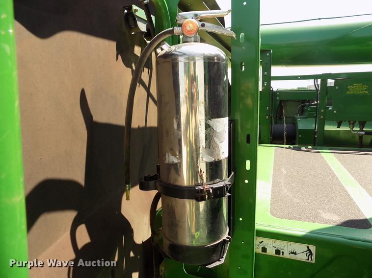 image for item DB9184 2013 John Deere S660 STS combine