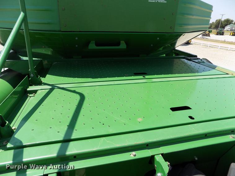 image for item DB9184 2013 John Deere S660 STS combine