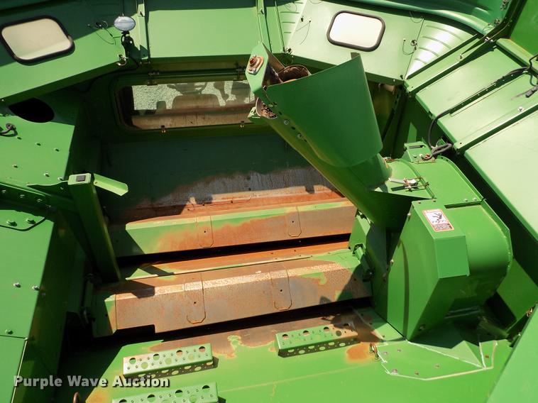 image for item DB9184 2013 John Deere S660 STS combine