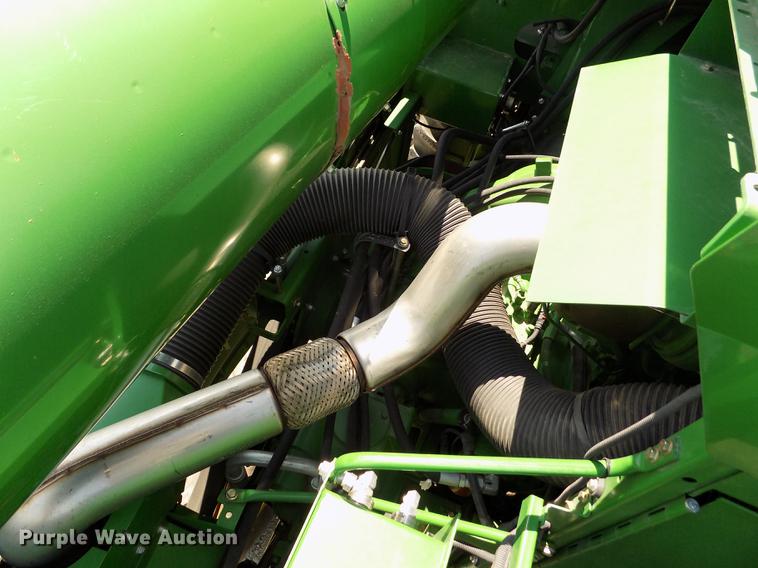 image for item DB9184 2013 John Deere S660 STS combine