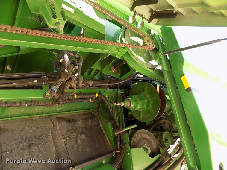 image for item DB9184 2013 John Deere S660 STS combine