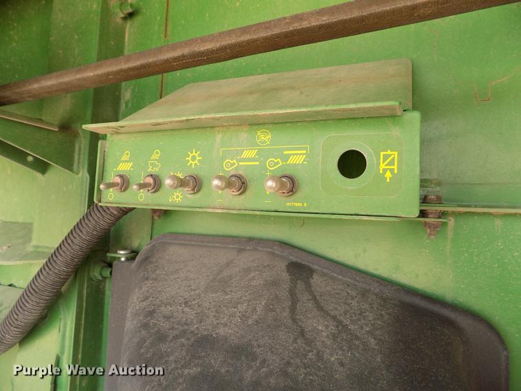 image for item DB9184 2013 John Deere S660 STS combine