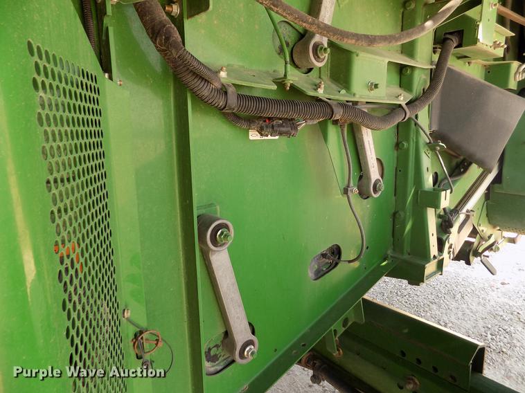 image for item DB9184 2013 John Deere S660 STS combine